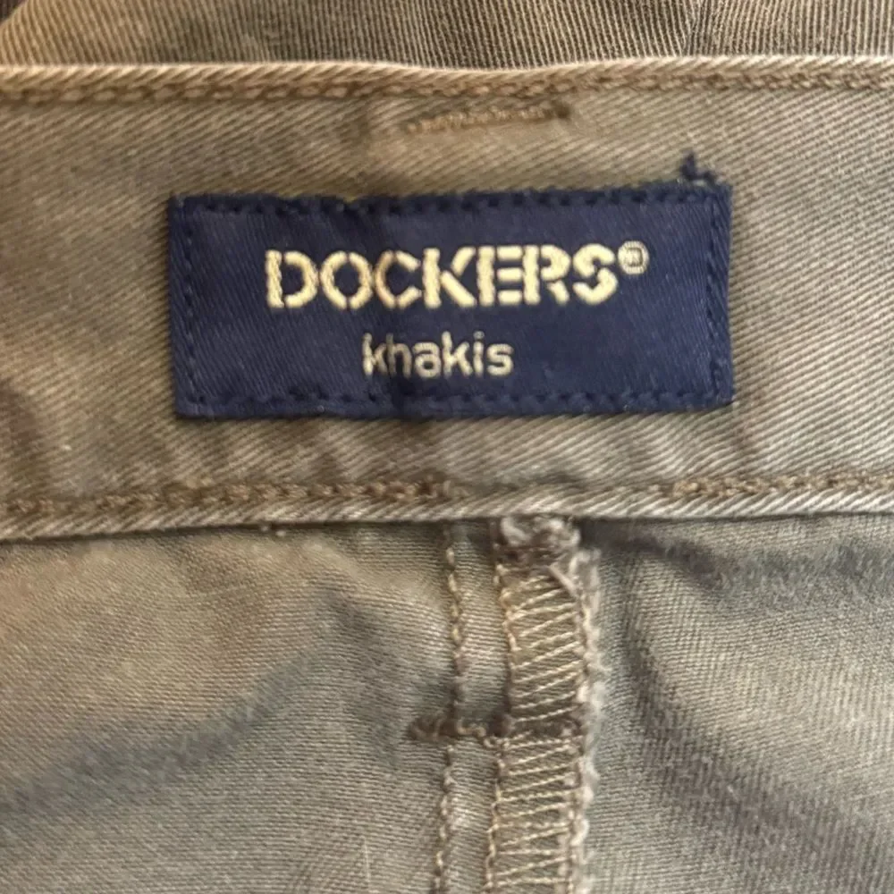 Dockers Cadet Short Brown Khaki Shorts size 42 - Picture 3 of 6